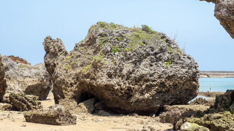 浜比嘉島の奇岩